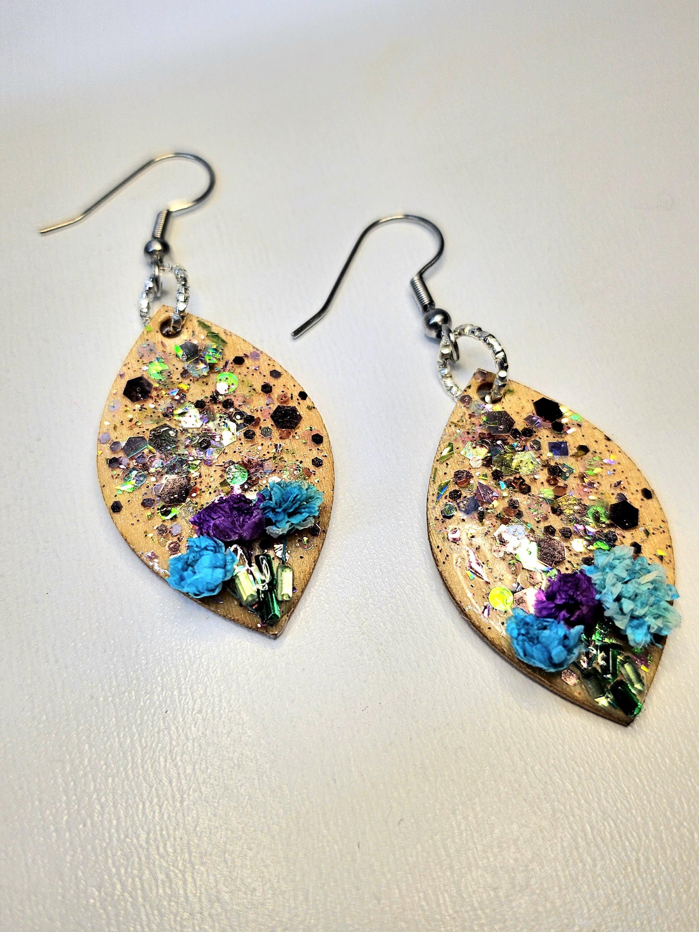 Dried Flower  Wood Oval Earrings on Stainless Steel Hooks - Unique Botanical Jewelry for Nature Lovers