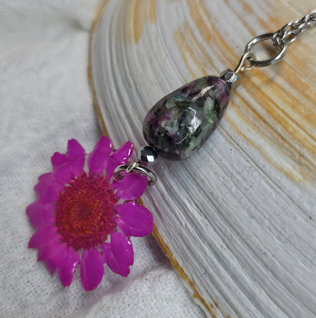 Dried Daisy  Ruby Zoisite Floral Pendant on Stainless Steel Chain for Nature Lovers Unique Nature-Inspired Jewelry Lightweight Floral