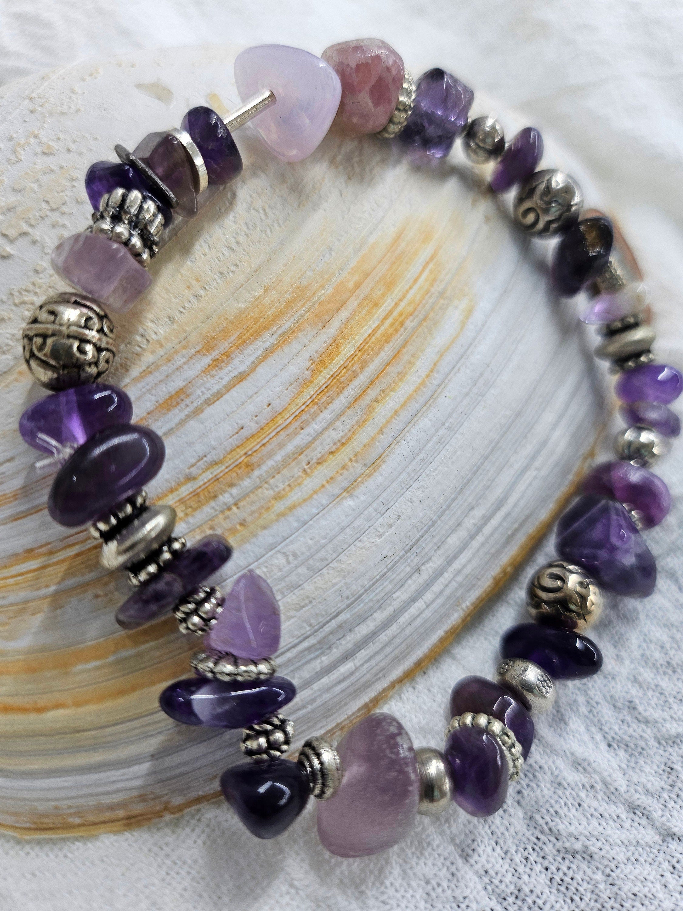 Natural Amethyst Stone Stretch Bracelet for Inner Calm Unique Style and Everyday Elegance