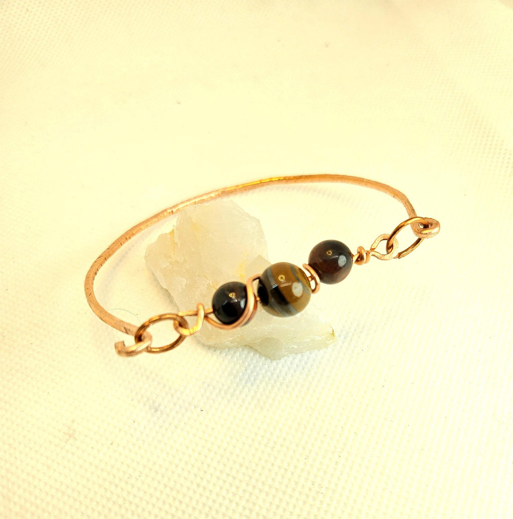 Textured Copper Bangle Bracelet with Red Tiger Eye Stone  Handcrafted Rustic Boho Jewelry  Unique Accessory for Everyday Wear  Gifts