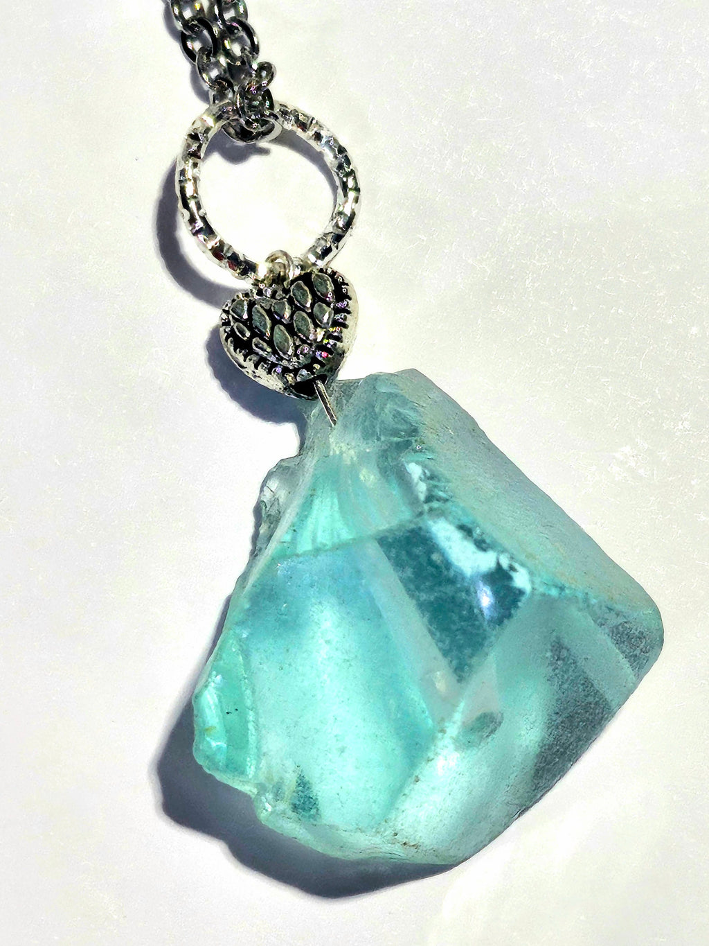 Stunning Blue Glass Pendant Necklace with Durable Stainless Steel Chain for Effortless Elegance