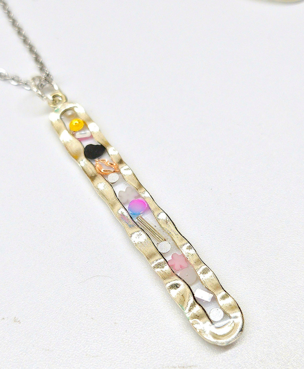 Colorful Multi-Stone Confetti Pendant Necklace with Stainless Steel Chain for Dazzling Style and Joyful Fashion