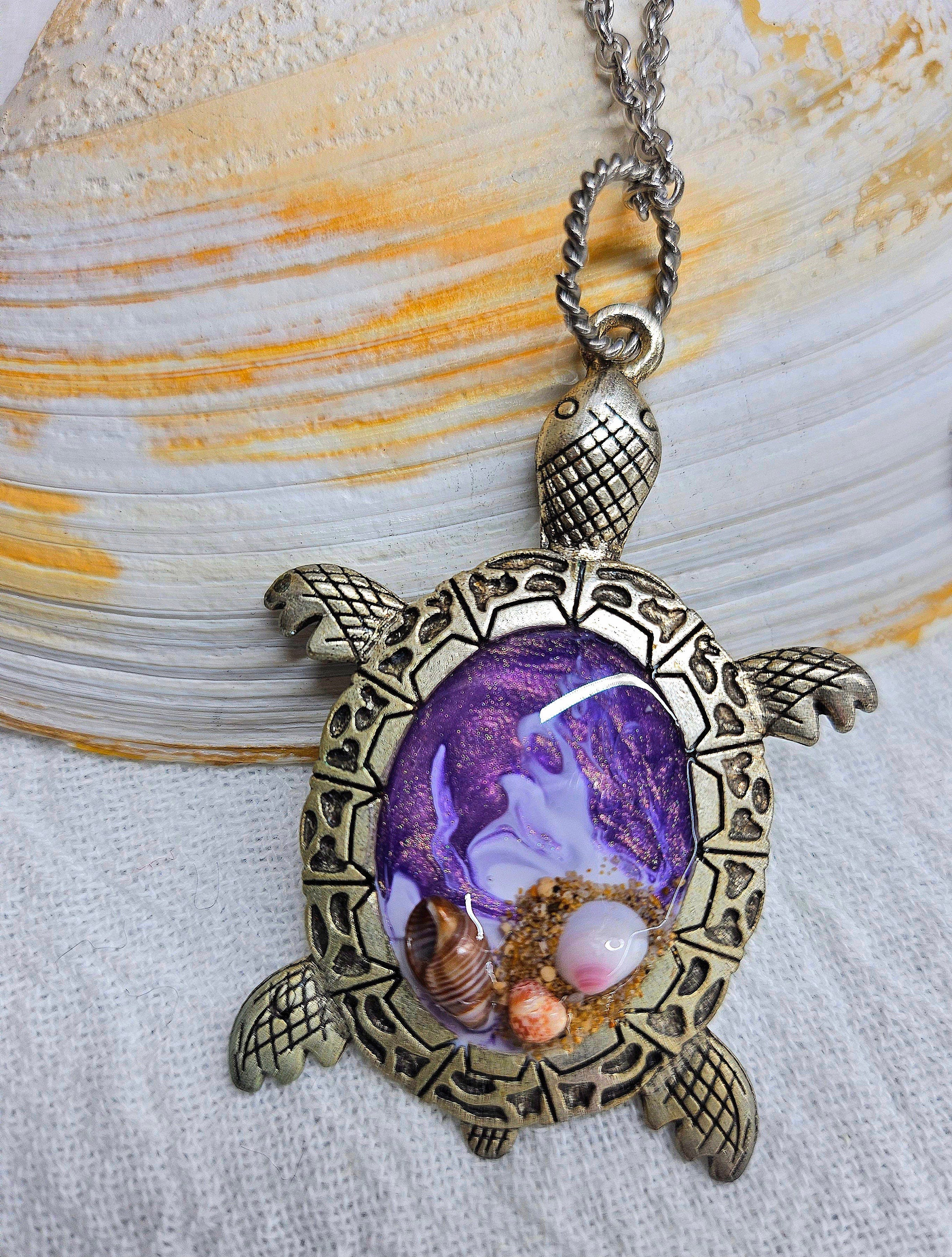 Hawaii Shells  Turtle Pendant Necklace on Stainless Steel Chain - Ocean-Inspired Jewelry for Beach Lovers - Perfect Gift for Mermaid