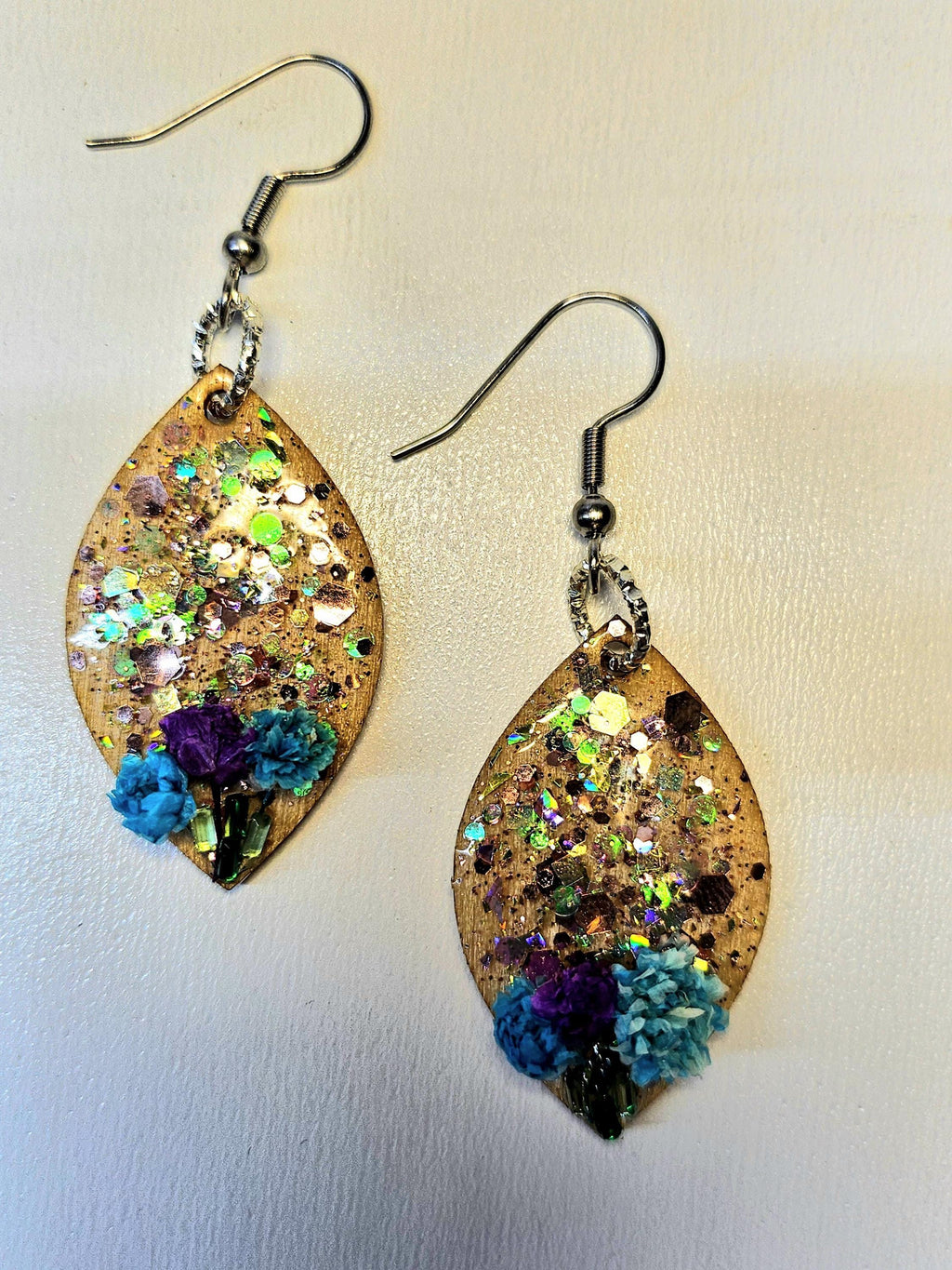 Dried Flower  Wood Oval Earrings on Stainless Steel Hooks - Unique Botanical Jewelry for Nature Lovers