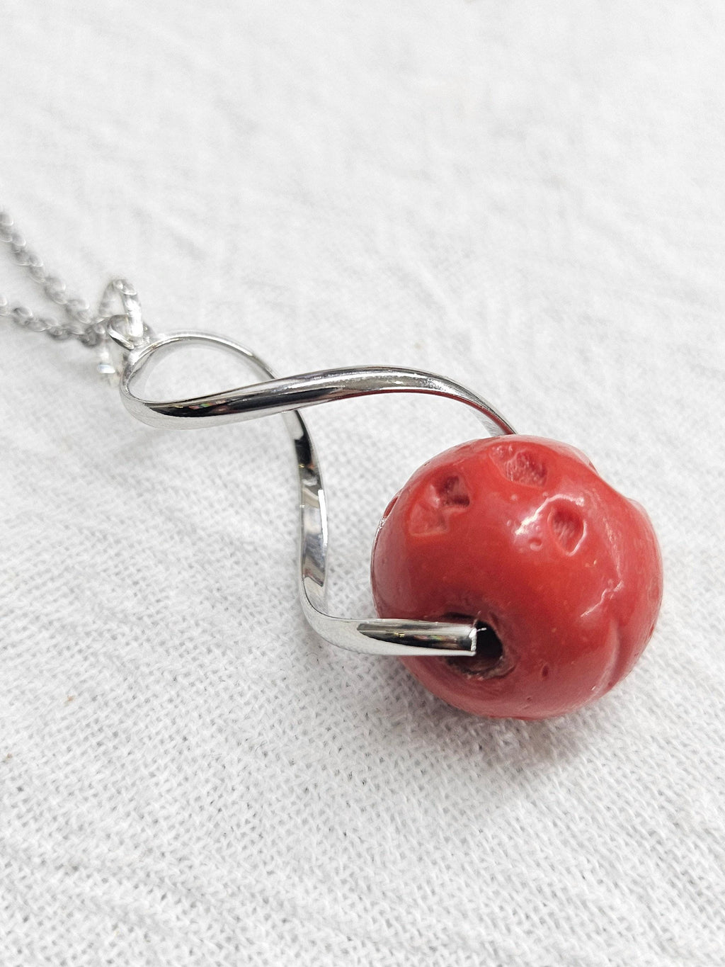 Red Coral Pendant Necklace for Women  Rustic Boho Handmade Jewelry Gift  Unique Ocean-Inspired Accessory with Free Shipping