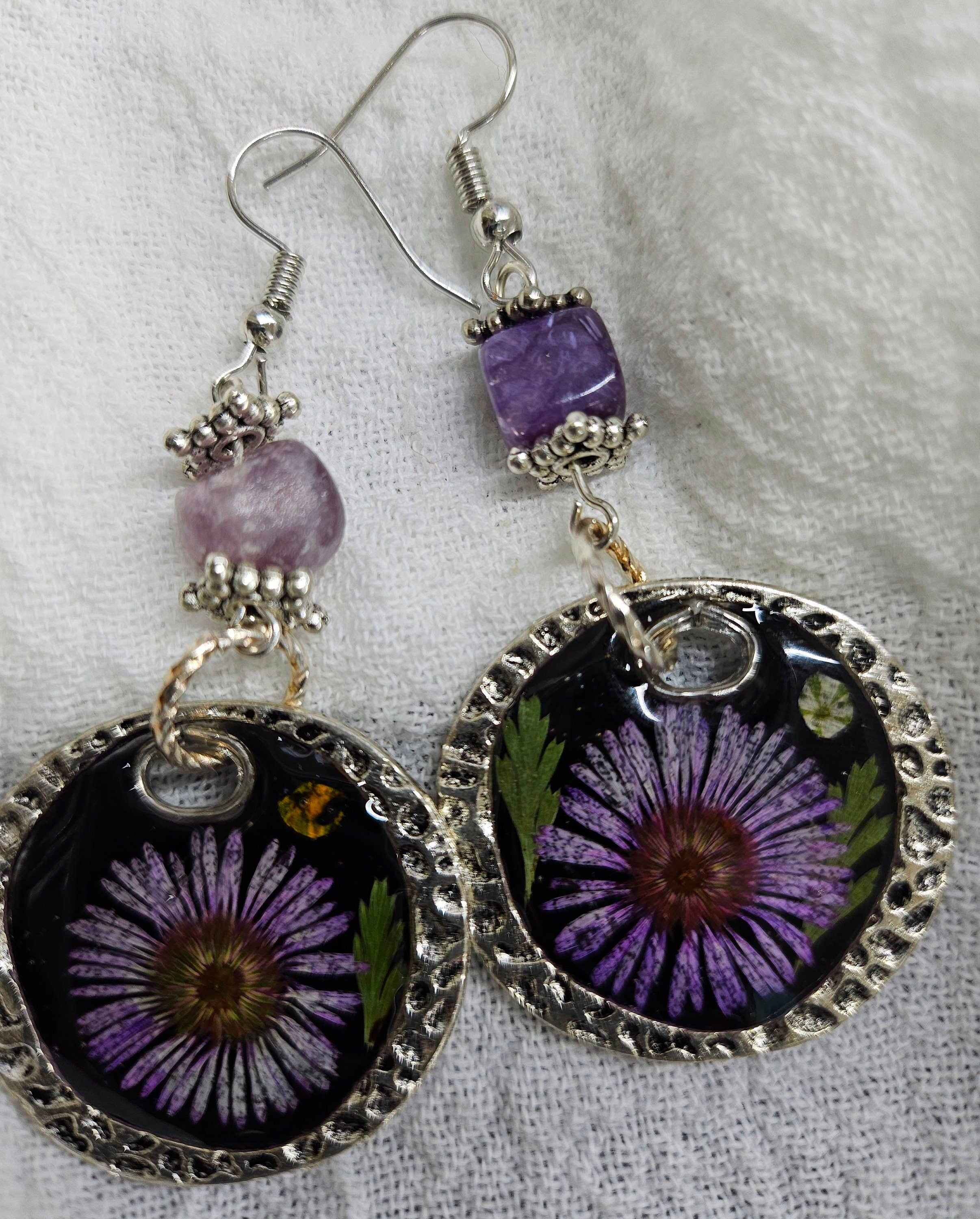 Natural Purple Daisy  Amethyst Drop Earrings for Women - Real Pressed Flowers with Sparkling Stones - Unique Floral Jewelry Gift for Her