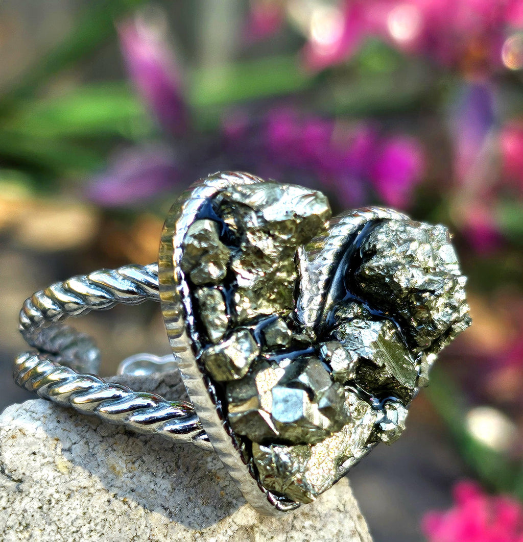Adjustable Pyrite Nugget Ring with Stainless Steel Band - Dazzling Gold-Like Sparkle for Unique Style