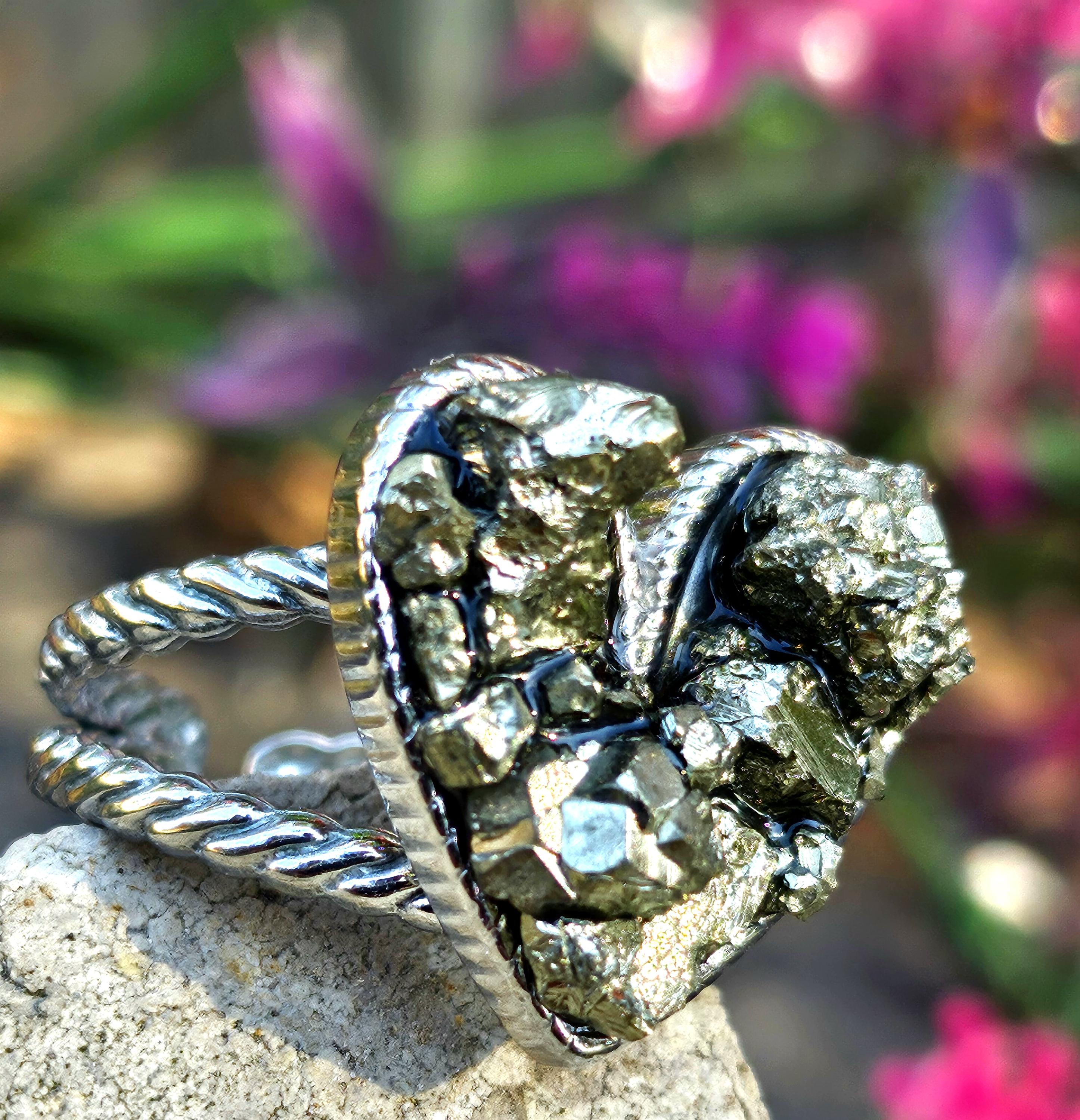Adjustable Pyrite Nugget Ring with Stainless Steel Band - Dazzling Gold-Like Sparkle for Unique Style